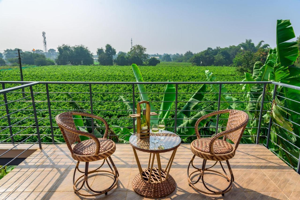 Saffronstays Eden, Nashik - Pet-Friendly Villa With Pool, Jacuzzi & Grape Farm 외부 사진